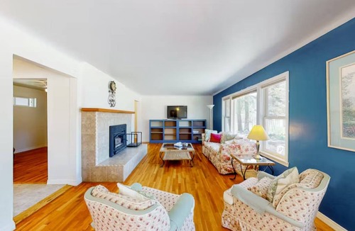 Durango House | 297 m² House ∙ 3 bedrooms ∙ 6 guests