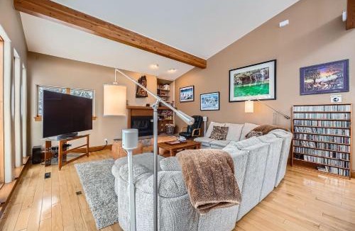 Intermountain House | 2997 Basingdale home