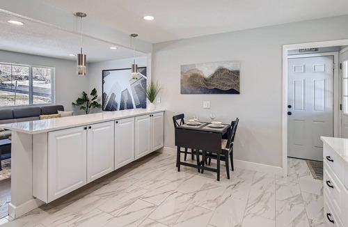 Lamar Heights Area Apartment | 2BR/1B Private Home, EV Charger, Pet Friendly, Close to DT