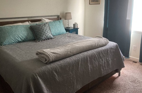 Greeley House | 2BR+2.5Bath+2Car Garage-Pets ok!