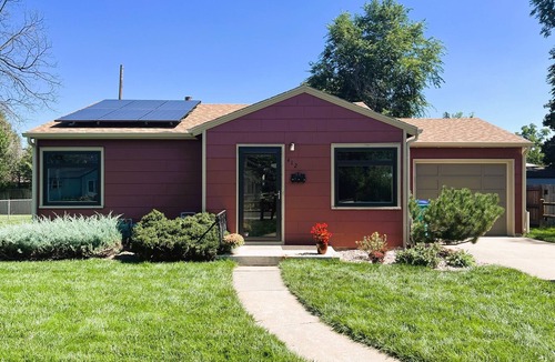 Old Town Cottage | 2BR Urban Retreat Close to Downtown: Yard, Patio, Modern Amenities