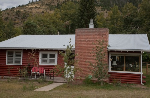 Salida House | 3 bdrm house, fenced yard, Minutes from Monarch Ski; Salida Dining and Shoppi
