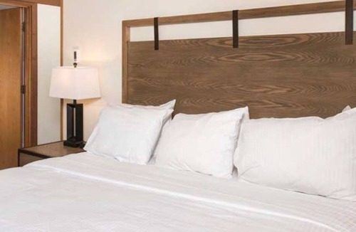 Woodmoor Apartment | 3 Bed/3 Bath Penthouse - great views and shared hot tub. 7 day bookings only