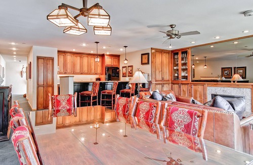 Vail House | 3 Bedroom Gold with A/C #514