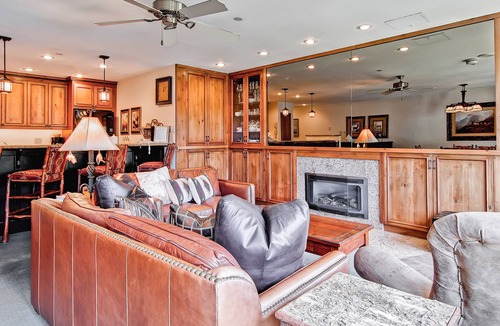 Vail House | 3 Bedroom Gold with A/C #514