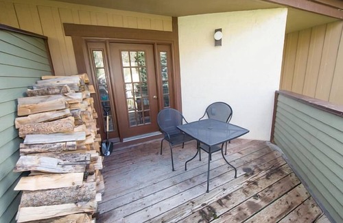 Intermountain House | 3-Bedroom Meadow Creek Townhome