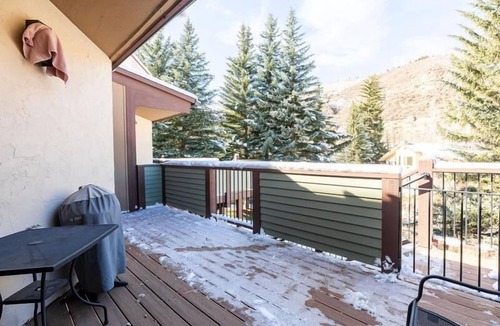 Intermountain House | 3-Bedroom Meadow Creek Townhome
