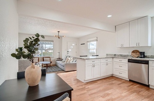 Barths House | 3 Bedroom Ranch with Game Room
