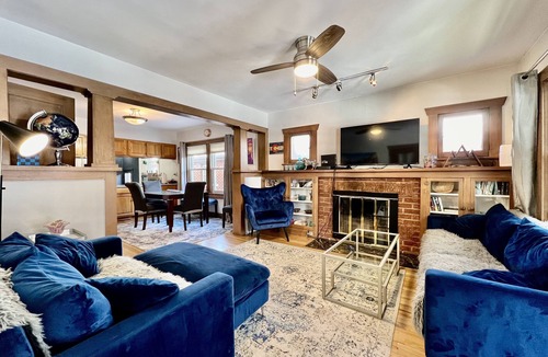 Congress Park House | 3 bedroom vacation home near Denver Botanic Gardens