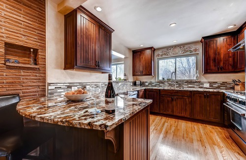 Morse Park House | 3 Bedrooms - Gourmet Kitchen - Open Floorplan - Near Red Rocks & Near Downtown