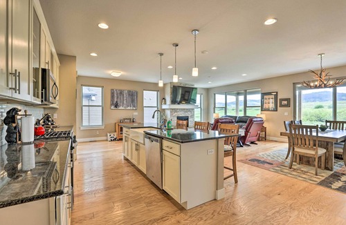 Grand Elk Ranch House | 3 Mi to Granby Ranch: Home w/Hot Tub & Mtn Views!