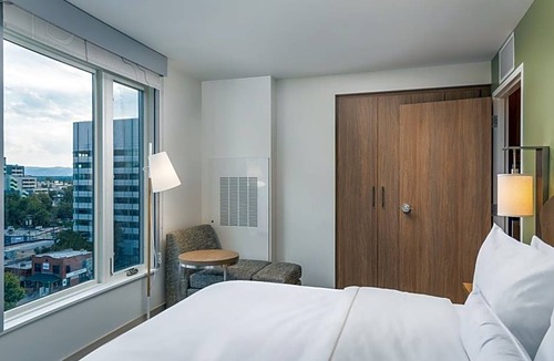 Civic Center Hotel | 3-Star Hotel ∙ Element Denver Downtown East