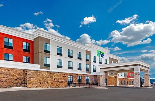 Trinidad Hotel | 3-Star Hotel ∙ Holiday Inn Express & Suites Trinidad, an IHG Hotel