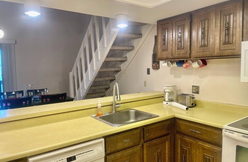 Historic District Condo | 30 Night Min. 2 bedrooms plus loft , sleep 8!