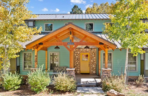 Estes Park House | 300 m² House ∙ 4 bedrooms ∙ 8 guests