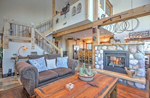 Quandary Village House | 304 m² House ∙ 4 bedrooms ∙ 8 guests
