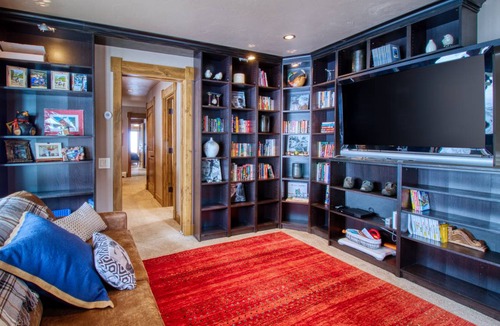 Warrior's Mark West House | 307 m² House ∙ 3 bedrooms ∙ 8 guests