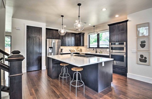 Martinez Park House | 307 m² House ∙ 4 bedrooms ∙ 10 guests