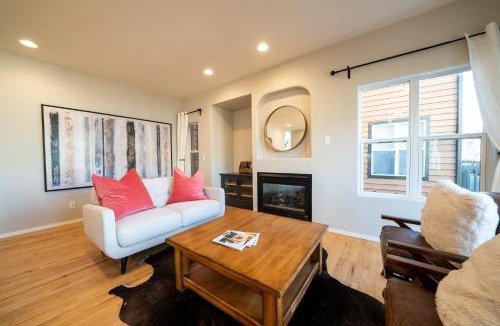 Edwards House | 309 Meile Lane Unit A