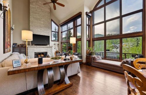 Cordillera House | 31 Red Spruce
