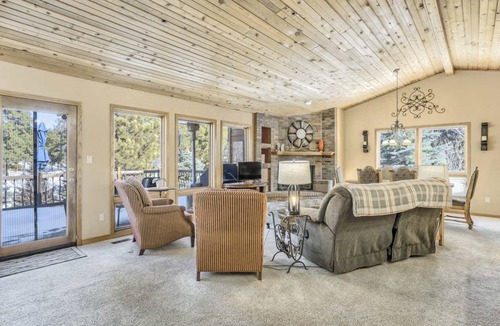 Woodmoor House | 311 m² House ∙ 4 bedrooms ∙ 10 guests
