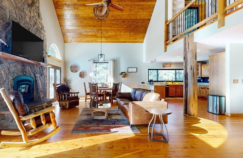 Florissant House | 315 m² House ∙ 3 bedrooms ∙ 10 guests