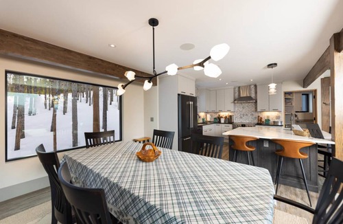 Baldy Mountain House | 315 m² House ∙ 4 bedrooms ∙ 10 guests