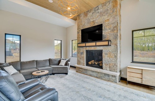 Leadville House | 315 m² House ∙ 4 bedrooms ∙ 8 guests