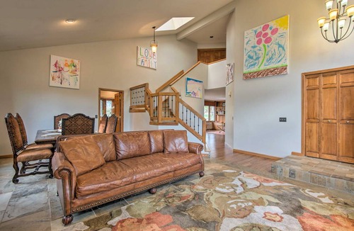 Genesse North Central House | 316 m² House ∙ 4 bedrooms ∙ 8 guests