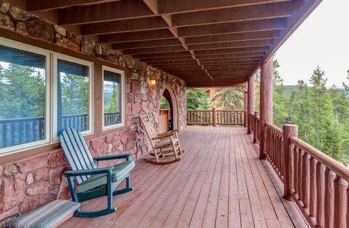 Baldy Mountain House | 318 m² House ∙ 4 bedrooms ∙ 10 guests