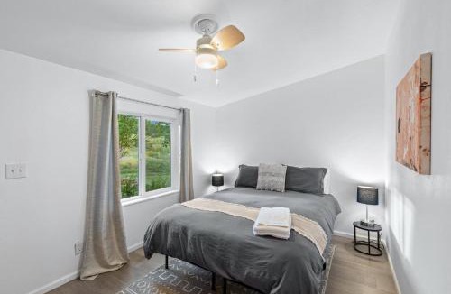 Ridgway House | 323 N Amelia