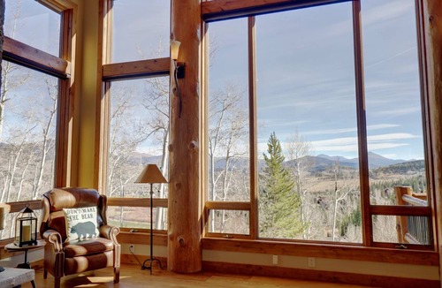 Three Peaks House | 325 m² House ∙ 5 bedrooms ∙ 12 guests