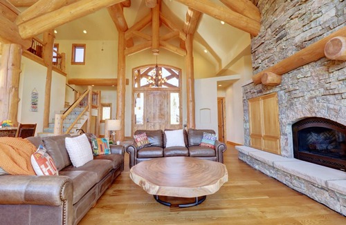 Three Peaks House | 325 m² House ∙ 5 bedrooms ∙ 12 guests