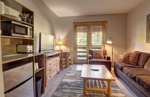 Copper Mountain Village Hotel | 33 m² Hotel ∙ 1 bedroom ∙ 5 guests