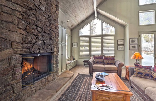 Baldy Mountain House | 343 m² House ∙ 3 bedrooms ∙ 6 guests