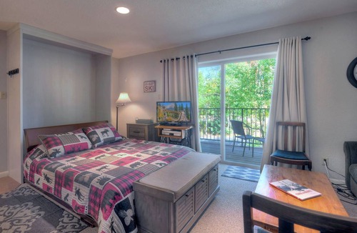 Purgatory Condo | 35 m² Condo ∙ 4 guests
