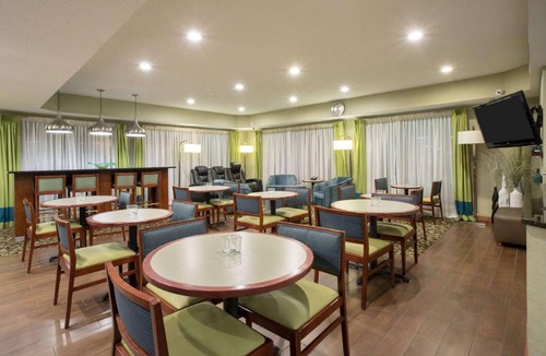 Dupont Hotel | 35 m² Hotel ∙ 127 guests