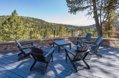 Columbine Lake House | 353 m² House ∙ 4 bedrooms ∙ 12 guests