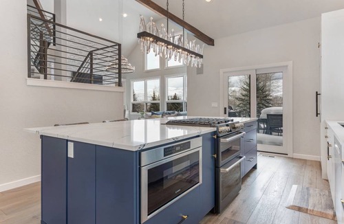 Edwards House | 353 m² House ∙ 4 bedrooms ∙ 8 guests
