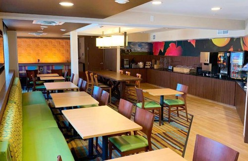 Highlands Ranch Hotel | 37 m² Hotel ∙ 127 guests