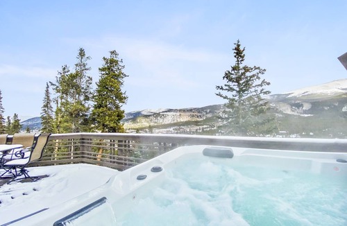 Warrior's Mark West House | 371 m² House ∙ 5 bedrooms ∙ 10 guests