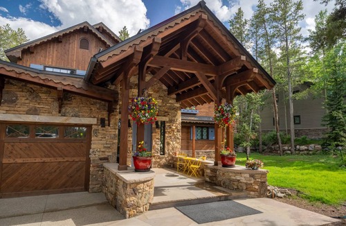 Peak 8 House | 379 m² House ∙ 5 bedrooms ∙ 14 guests