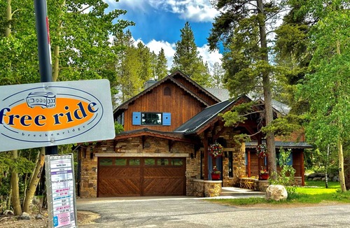 Peak 8 House | 379 m² House ∙ 5 bedrooms ∙ 14 guests
