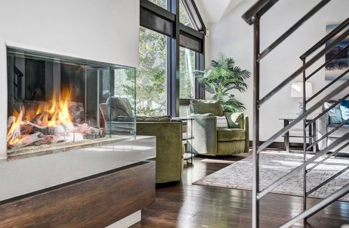 Lakeshore House | 387 m² House ∙ 5 bedrooms ∙ 12 guests