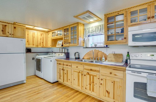 Orchard City House | 390 m² House ∙ 1 bedroom ∙ 4 guests
