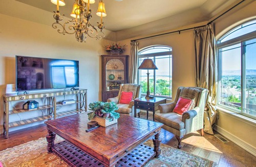 Redlands House | 390 m² House ∙ 4 bedrooms ∙ 10 guests