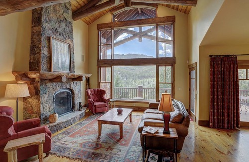 Breckenridge House | 398 m² House ∙ 5 bedrooms ∙ 12 guests