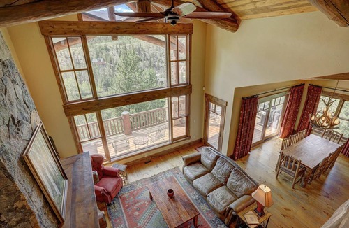 Breckenridge House | 398 m² House ∙ 5 bedrooms ∙ 12 guests