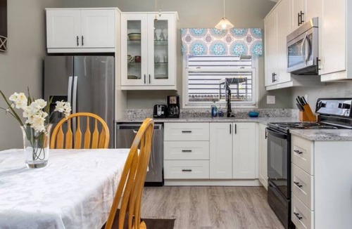 Ken Caryl House | 3BD2BA Littleton Bi-Level Home Near Everything!