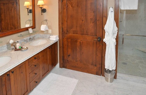 Avon Condo | 3BR - MOUNTAIN VIEW - RESIDENTIAL SUITE - TIMBERS BACHELOR GULH CLUB